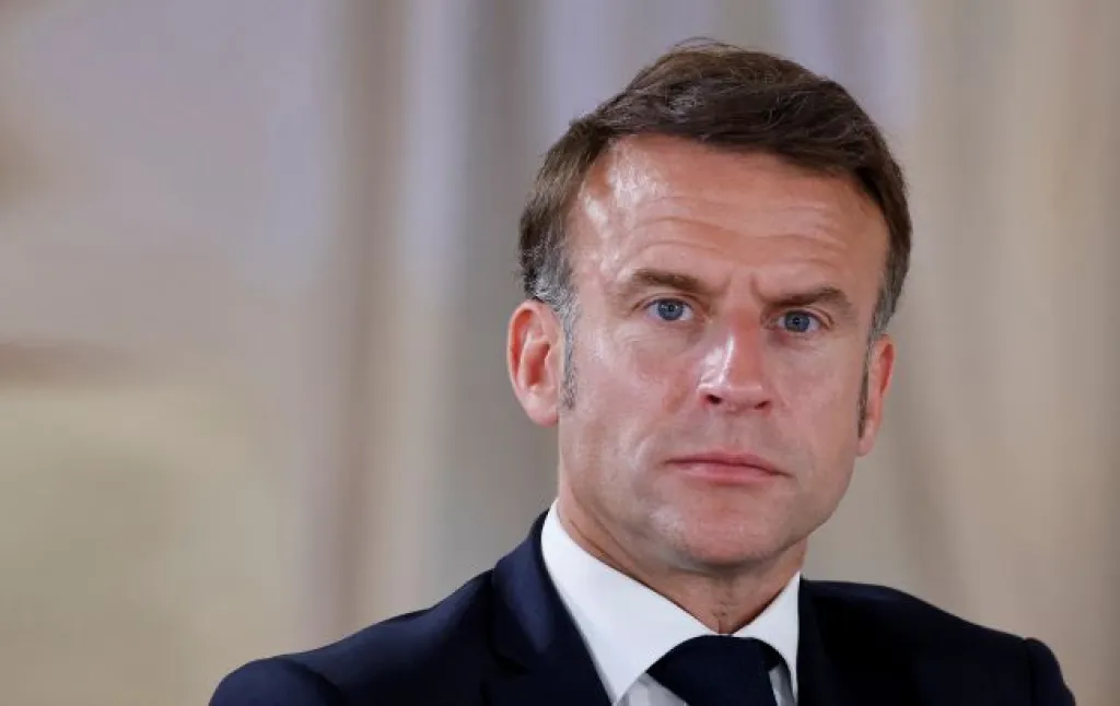 Макрон: Росія нав’язує Україні капітуляцію, а не мир