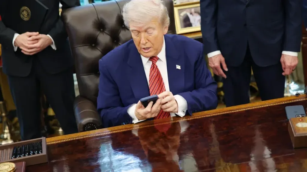 Трамп попередив Зеленського про прагнення Путіна отримати весь Донбас — ЗМІ