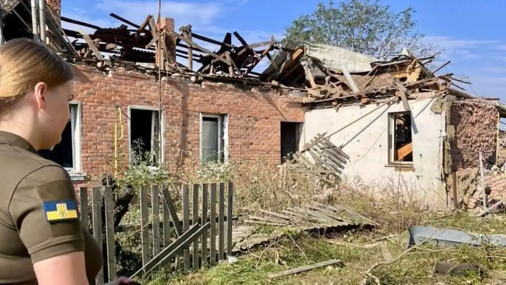 Екоінспекція зафіксувала наслідки комбінованої повітряної атаки РФ на Житомирщині