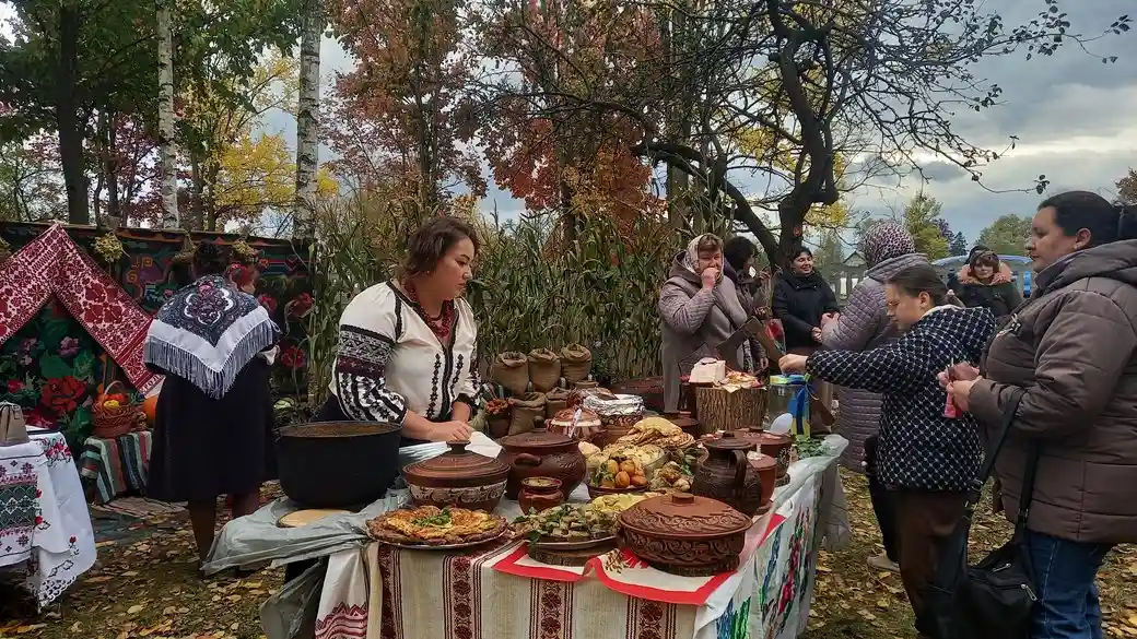 “Борщ єднання” на Житомирщині: на благодійному заході зібрали понад 33 тисячі гривень для військових