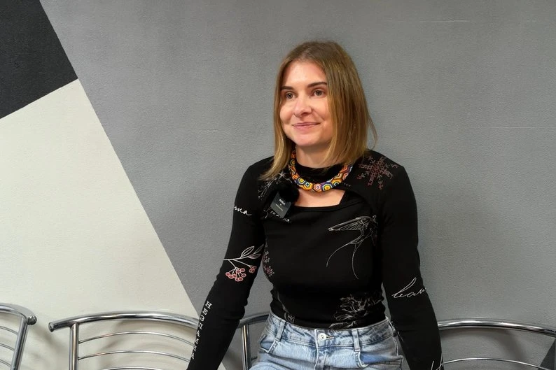 «Тут я відчуваю себе справжньою»: акторка Діана Калмикова готується до дебюту на сцені бердичівського театру
