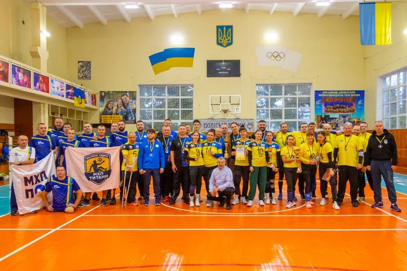 У Житомирі пройшов відкритий чемпіонат області з волейболу сидячи: визначили переможців