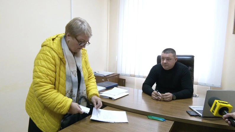 На Житомирщині дівчині з інвалідністю допомогли зібрати документи для оформлення спадщини