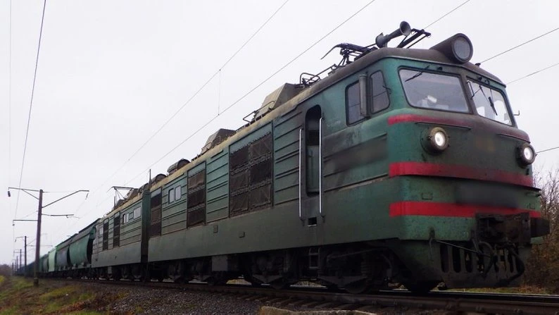 На Бердичівщині вантажний потяг збив жінку: постраждала у реанімації