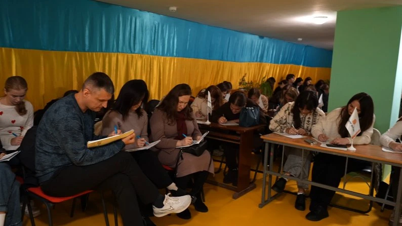 Звягель долучився до Радіодиктанту національної єдності: місто вперше стало медіалокацією всеукраїнської події