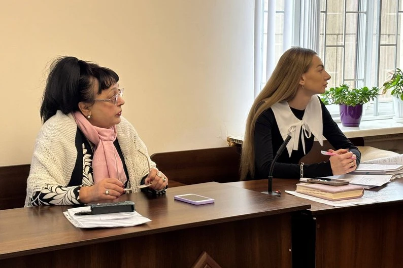 У Житомирі знову відклали розгляд справи про шахрайство з путівками до дитячих таборів