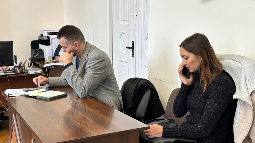 У Житомирі знову відклали розгляд справи про шахрайство з путівками до дитячих таборів
