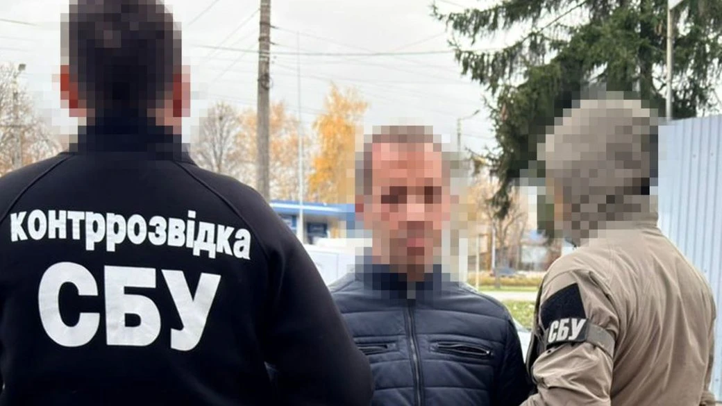 Іноземця, який наводив удари РФ по енергооб’єктах Житомирщини та Хмельниччини, затримала СБУ
