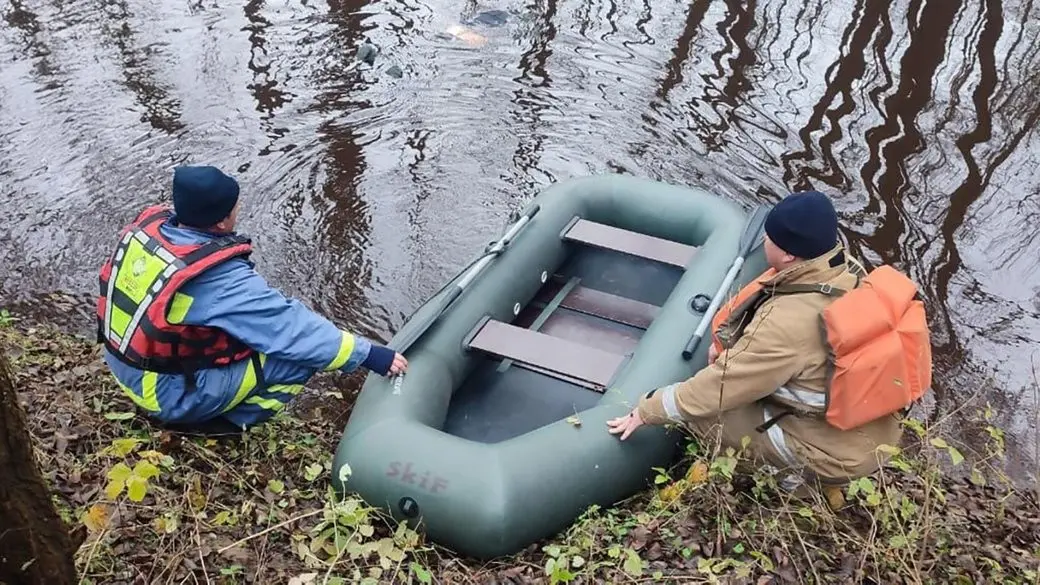 Тіло чоловіка підняли з річки Норинь: рятувальники прозвітували про операцію