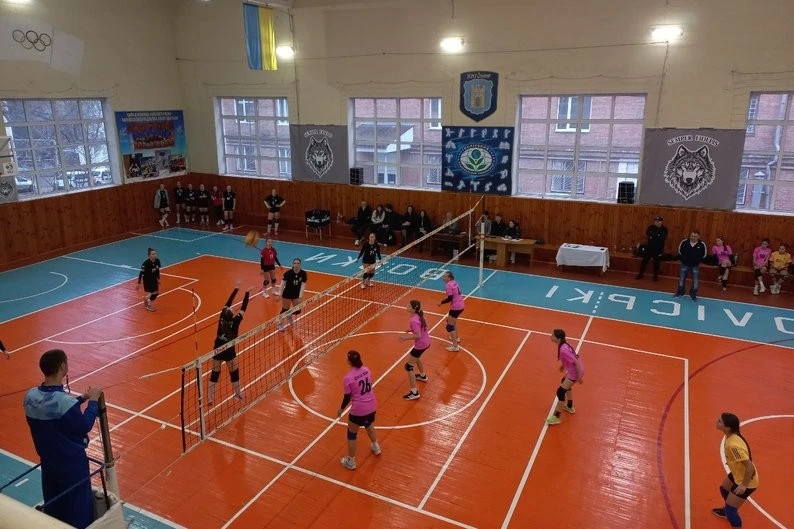 У Житомирі дівчата розігрують кубок пам’яті тренера і воїна Юрія Городнього