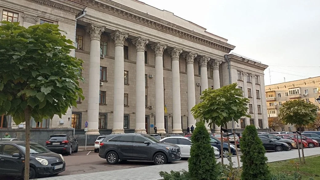 У Житомирі винесли вирок чоловікові, який напав на поліцейських і зберігав наркотики