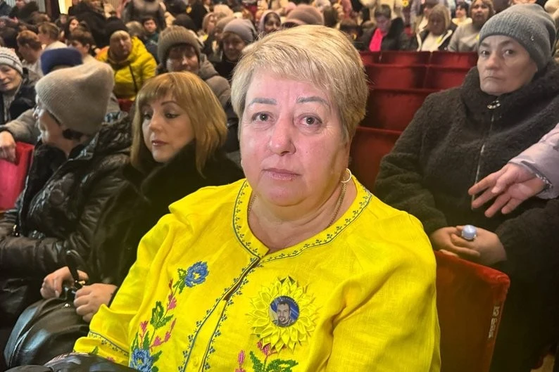 У Житомирі показали виставу “Мами” для родин полеглих захисників