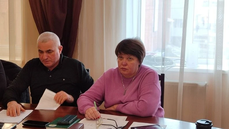 Олевськ шукає баланс між урочистостями і сервісом: комісія погодила річну оренду зали ДРАЦС