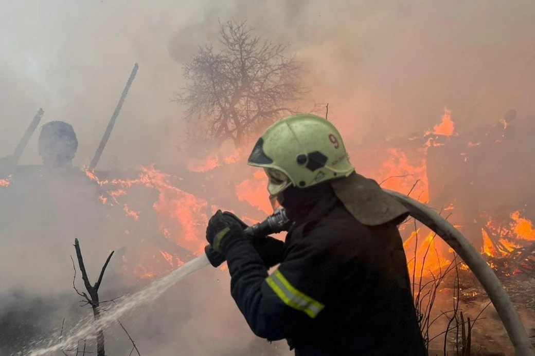 Трагічна пожежа у Коростенському районі: рятувальники виявили загиблого чоловіка