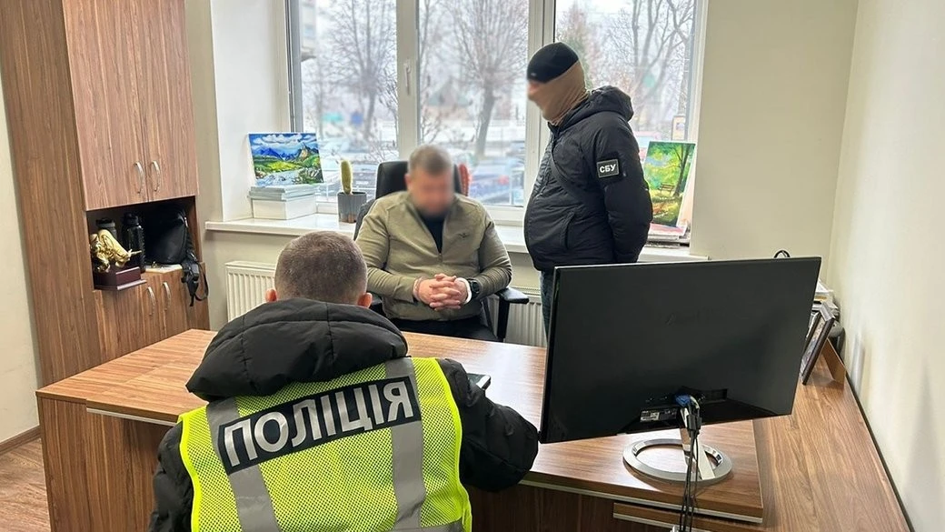 Житомирський аудитор затриманий за вимагання мільйона гривень від бізнес-леді