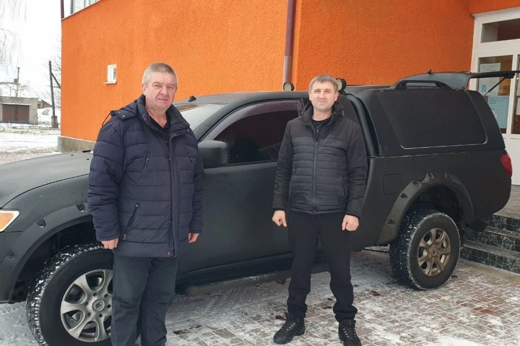 Вільшанська громада дарує на фронт новий автомобіль для земляків-військових