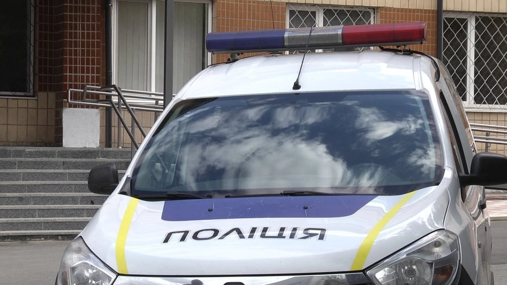 Вечірній конфлікт у Житомирі: поліція ідентифікувала чоловіка, який напав на жінку