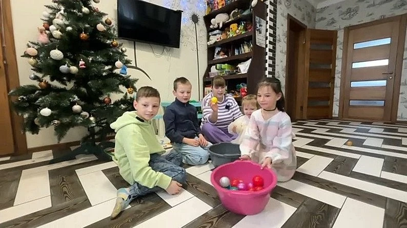 Родина, якої чекали: у Малині з’явився дім для восьми дітей і ще двох майбутніх