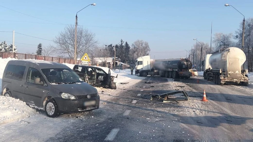 Три авто, один постраждалий: ДТП на трасі біля Житомира