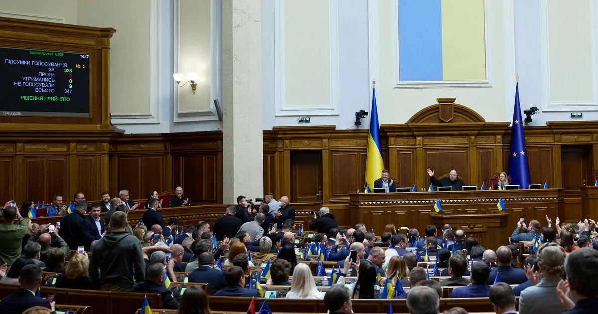 Ключові міністерські крісла в Україні залишаються вакантними після провалу голосування