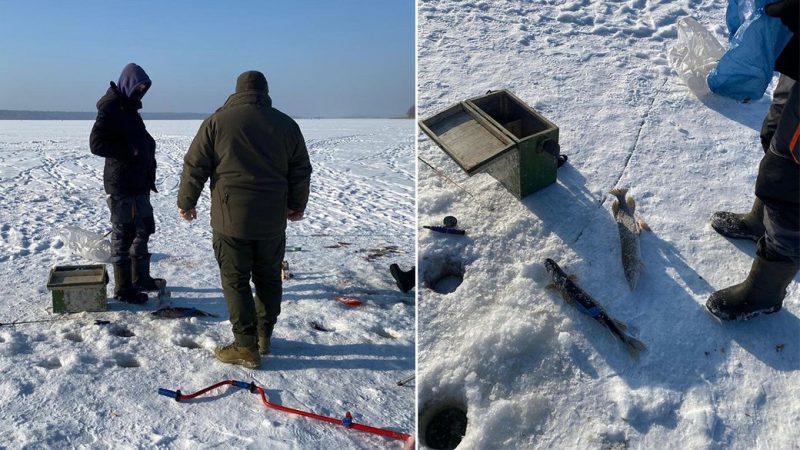Риболовля з порушенням: на Ірші двоє чоловіків ловили рибу у зимувальній ямі