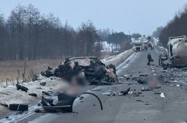 Трагічна аварія на Житомирщині: шлях заблоковано, триває розслідування
