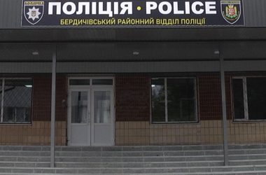 Ранкова погоня в Бердичеві: що відомо про конфлікт водія з поліцією у центрі міста