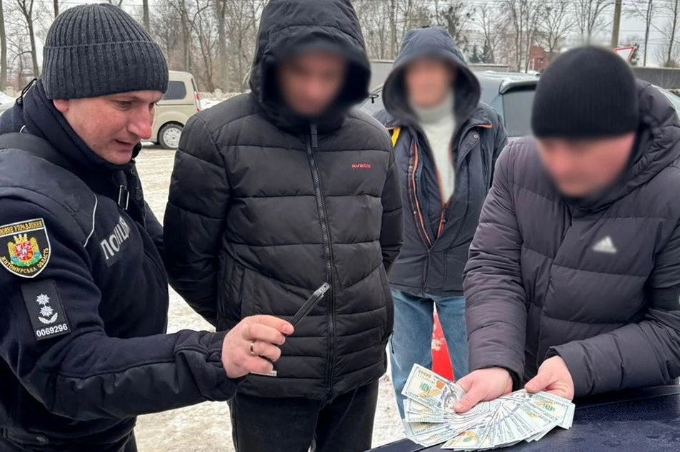 Фіктивна інвалідність за 10 тисяч доларів: на Житомирщині викрили схему втечі від мобілізації