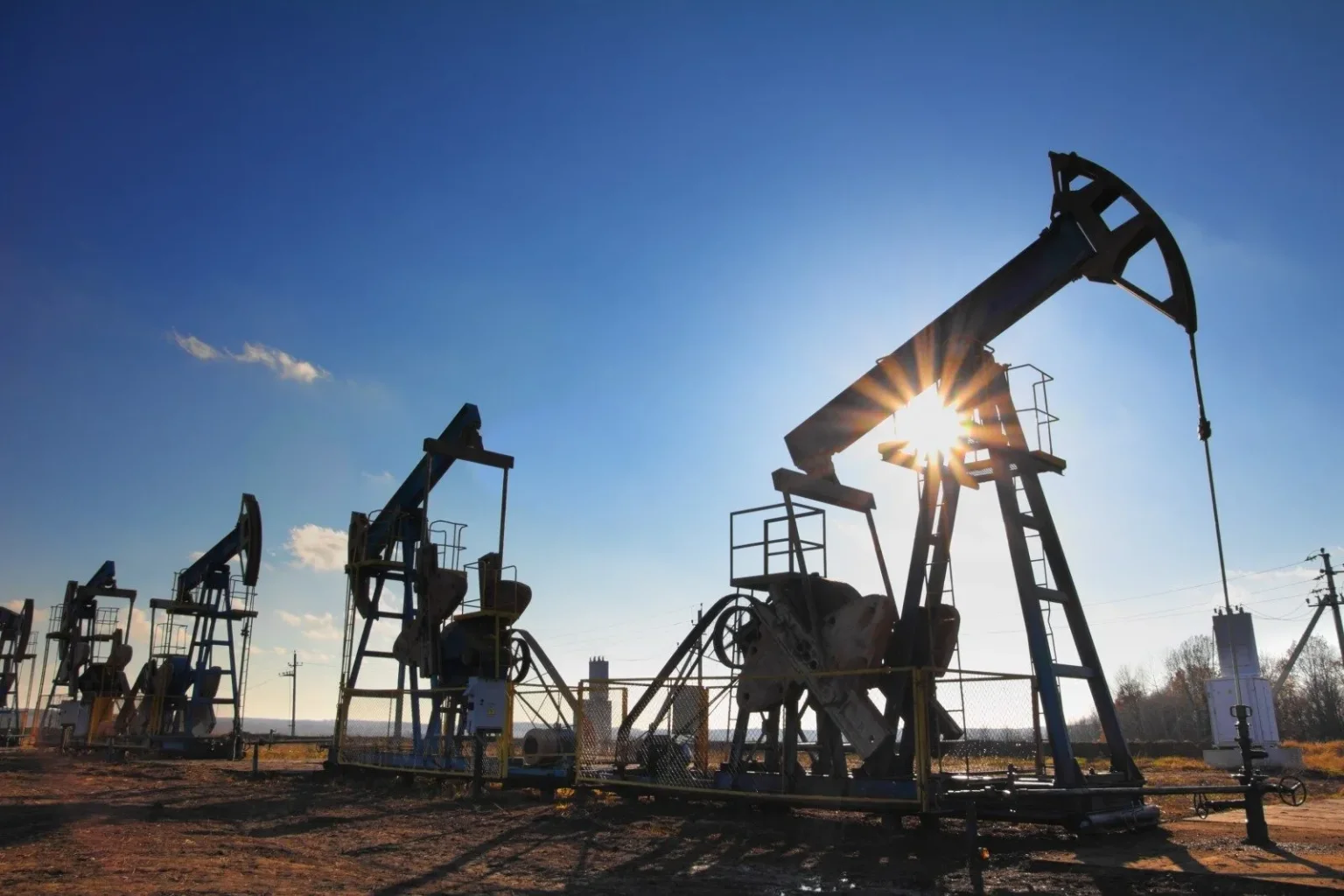 Ескалація на Близькому Сході підштовхнула нафту вище $100 і обвалила фондові ринки