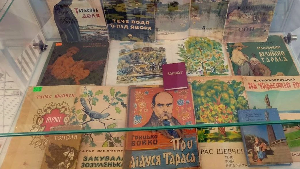У Житомирі переводять у цифру книжкову спадщину Шевченка для юних читачів