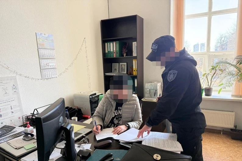 Майже 4 мільйони збитків: у Житомирі слідчі викрили схему з тарифами на тепло для колоній