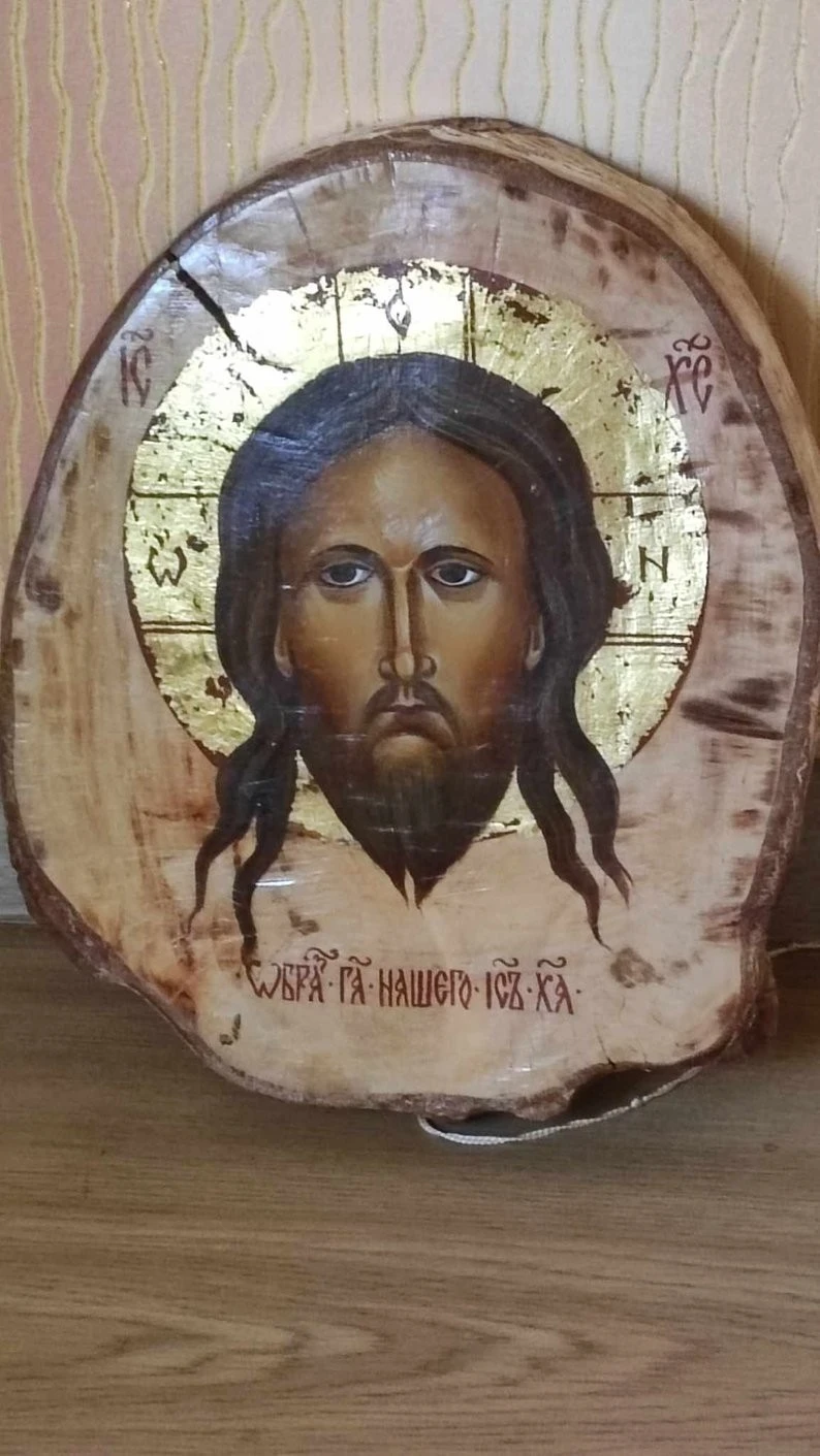 Близько восьмисот ікон за два десятиліття: шлях житомирської мисткині Алли Волошиної