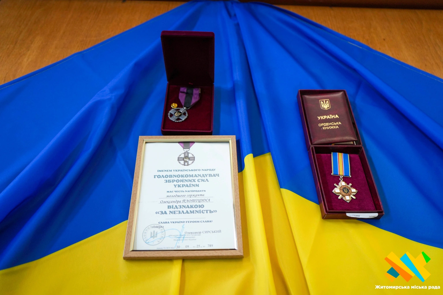 32 місяці неволі та загартована воля: у Житомирі нагородили розвідника Олександра Плотіцина