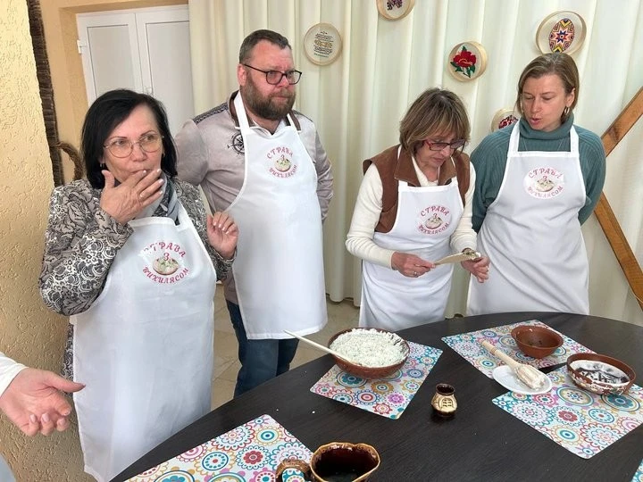 Кулінарна традиція як подія: у Тетерівській громаді стартував туристичний сезон із приготуванням «калатухи»