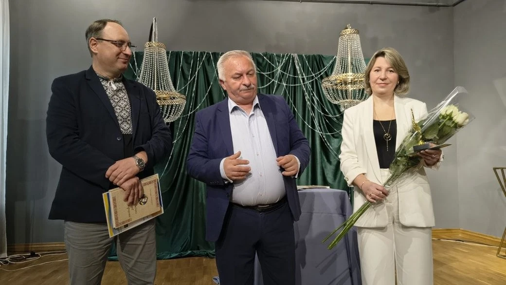 У Житомирі вшанували родини, що розвивають українську науку