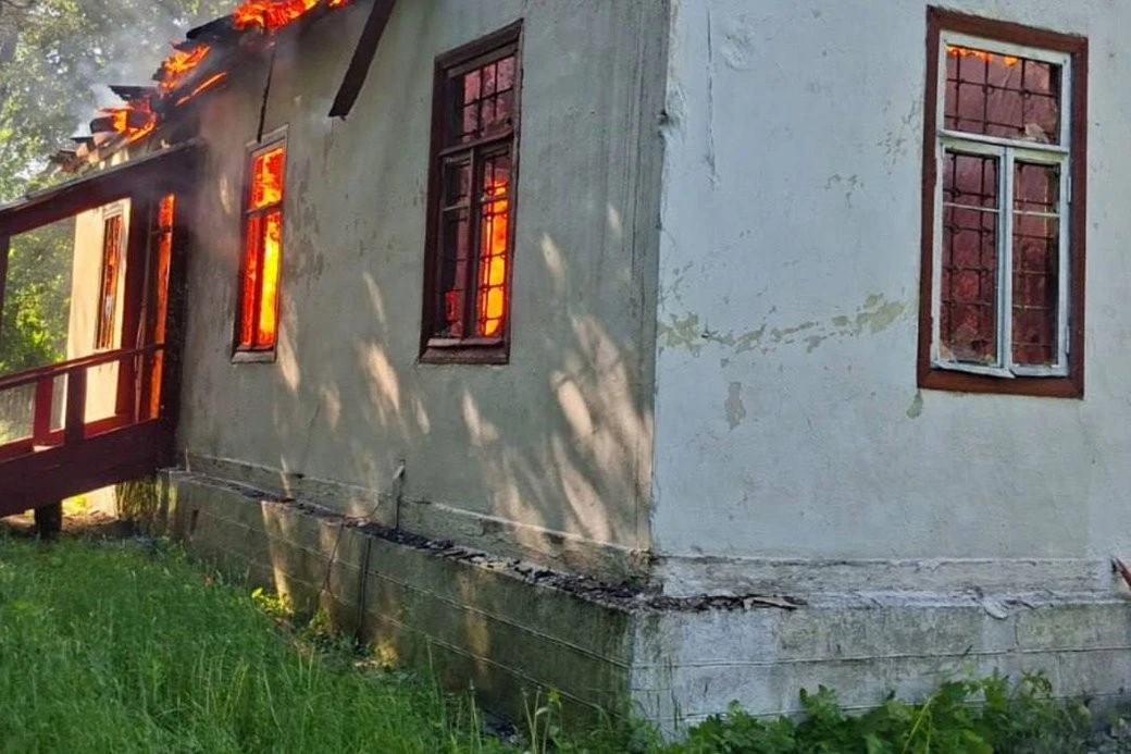 На Житомирщині вогонь ущент знищив дерев’яну будівлю костелу