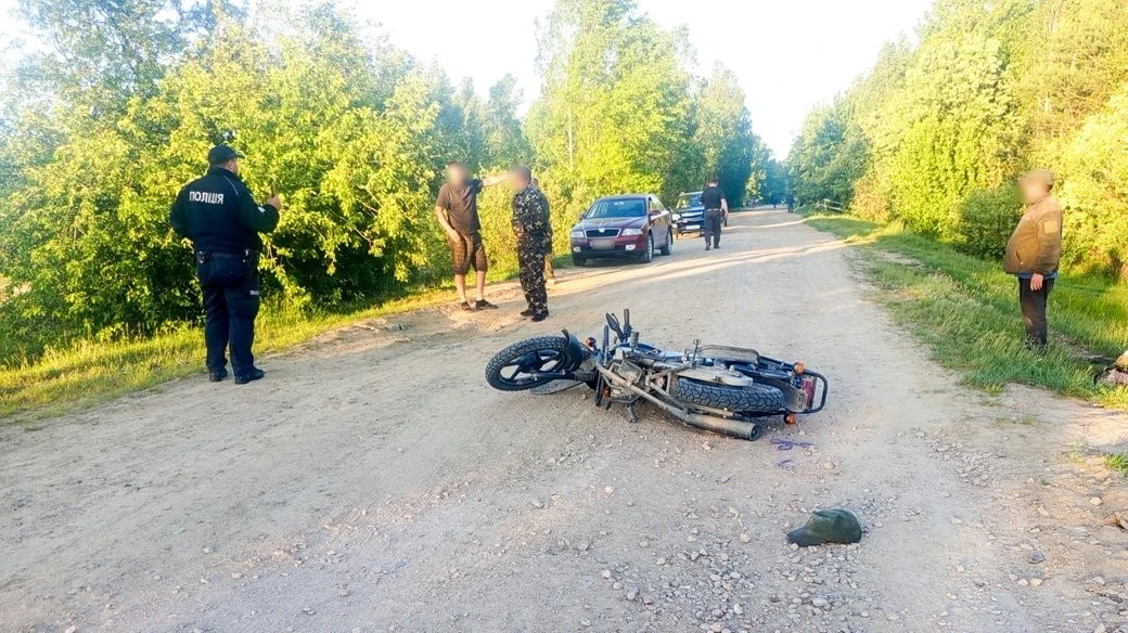 Смертельна ДТП на Рівненщині: водій без шолома розбився на незареєстрованому мотоциклі