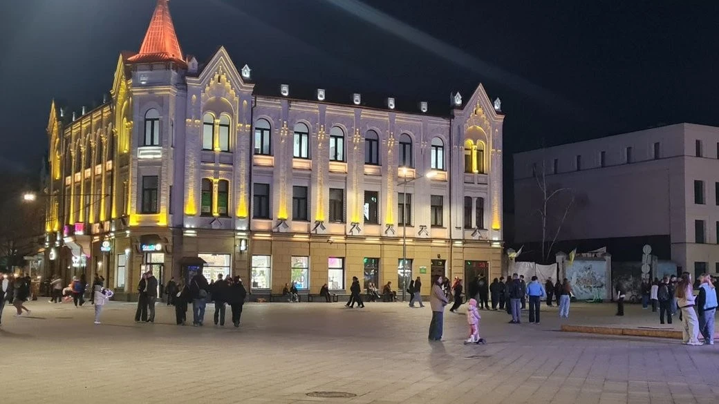 Вулична сутичка неповнолітніх у центрі Житомира: правоохоронці з’ясовують причини конфлікту