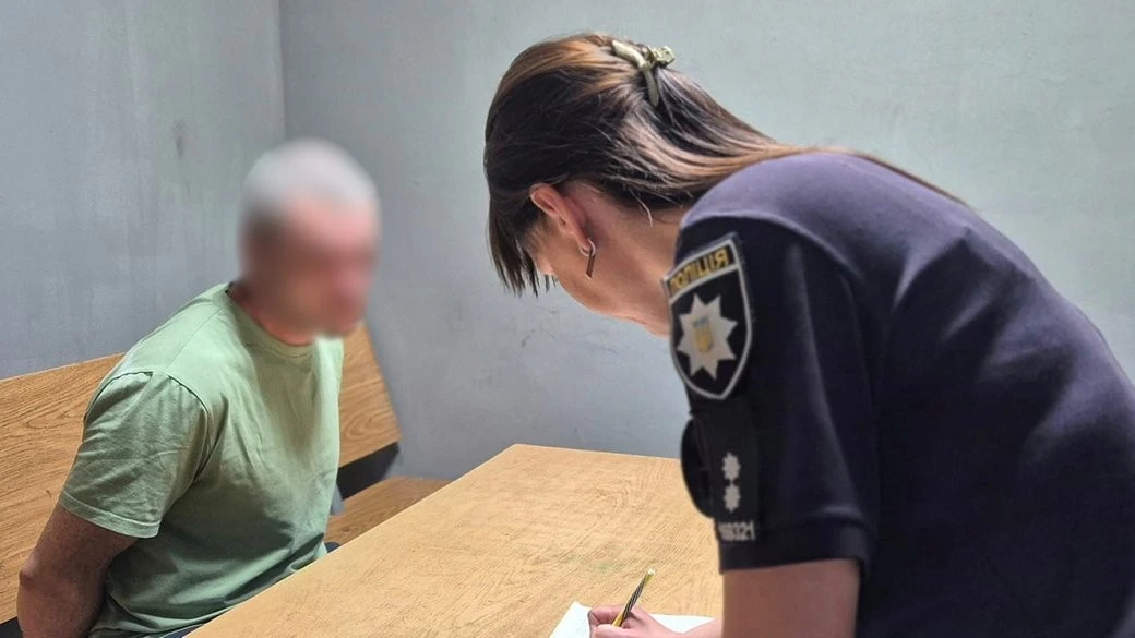 Забарикадувався з вибухівкою: у Житомирі арештували дезертира за напад на криміналіста