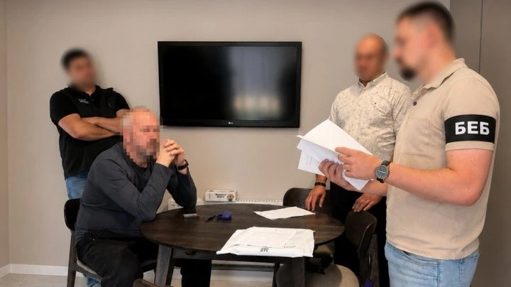 Мільйонні збитки держбюджету: посадовця з Житомирщини запідозрили у масштабних фінансових махінаціях