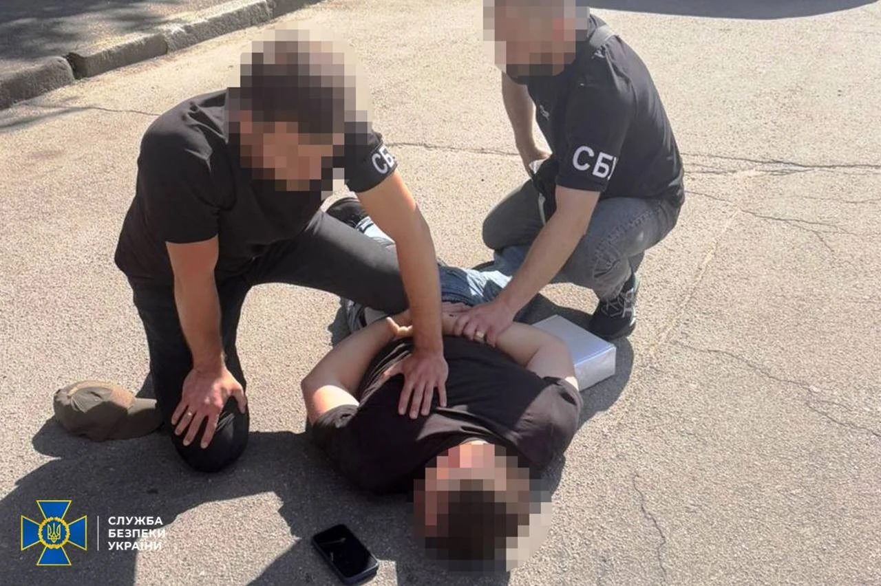 Мільйонний хабар за асфальт коштом Житомира: СБУ затримала посадовця комунального підприємства